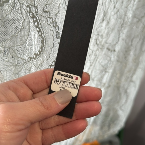 From Buckle lace short sleeve top - Picture 4 of 4